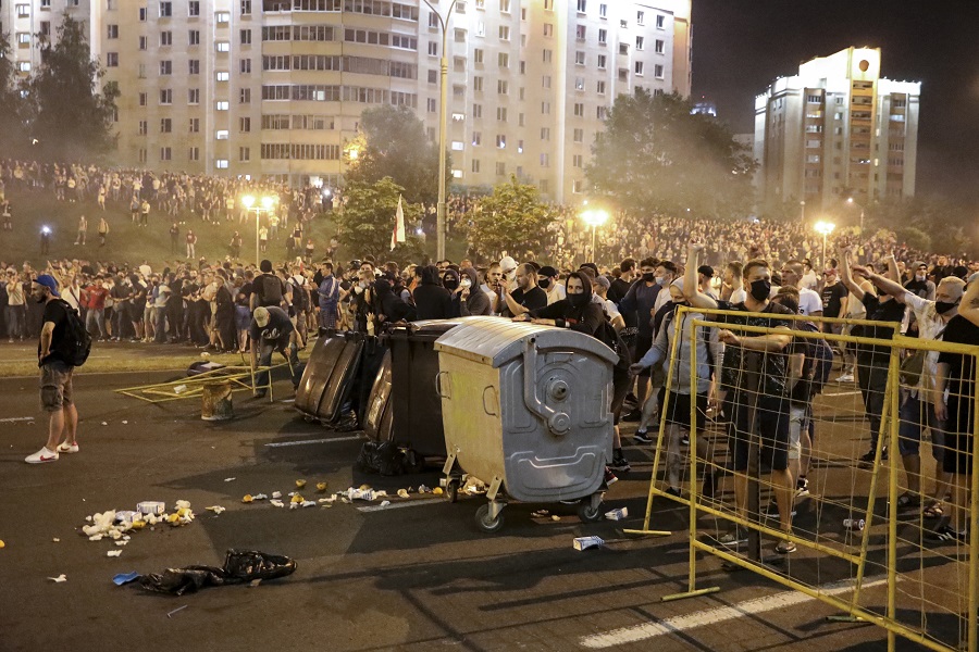 Λευκορωσία: Συντριπτική νίκη Λουκασένκο με επεισόδια και κατηγορίες για νοθεία