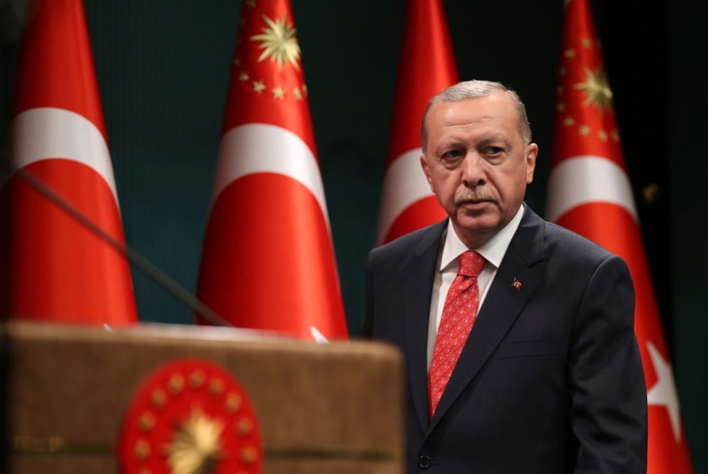 Ερντογάν: «Δεν θα επιτρέψουμε να μας εγκλωβίσουν στις ακτές μας»