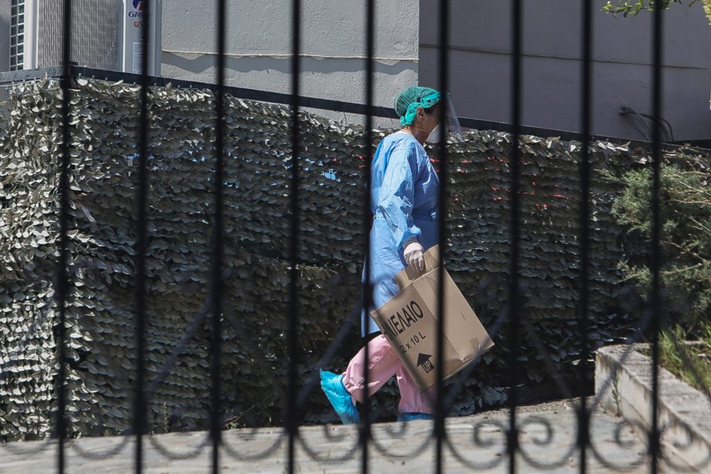 Κορονοϊός: Σε καραντίνα επτά ημερών ο οίκος ευγηρίας στο Ασβεστοχώρι – Εντοπίστηκαν 36 κρούσματα