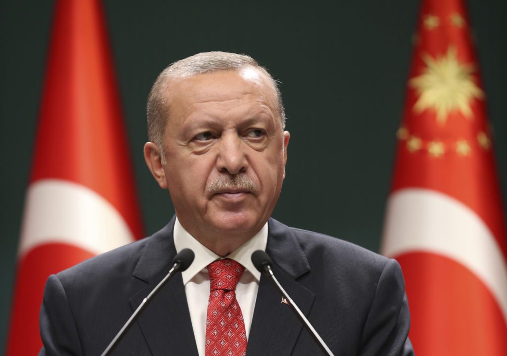 Συνεχίζει τις προκλήσεις ο Ερντογάν: Δεν θα επιτρέψουμε ληστείες σε Αιγαίο – Ανατολική Μεσόγειο