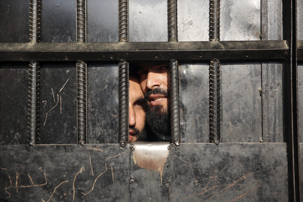 Το Αφγανιστάν ξεκίνησε την απελευθέρωση των τελευταίων 400 κρατουμένων Ταλιμπάν