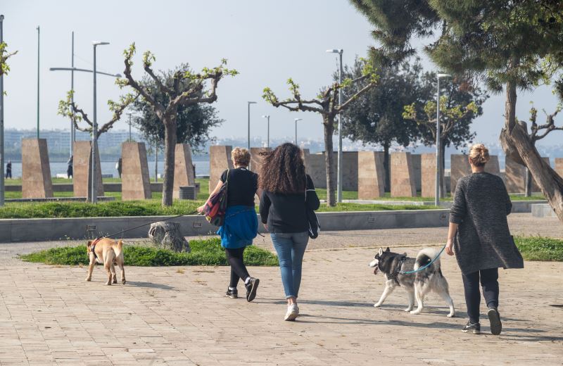 Πρωτιά των Θεσσαλονικέων στη μη χρήση μάσκας