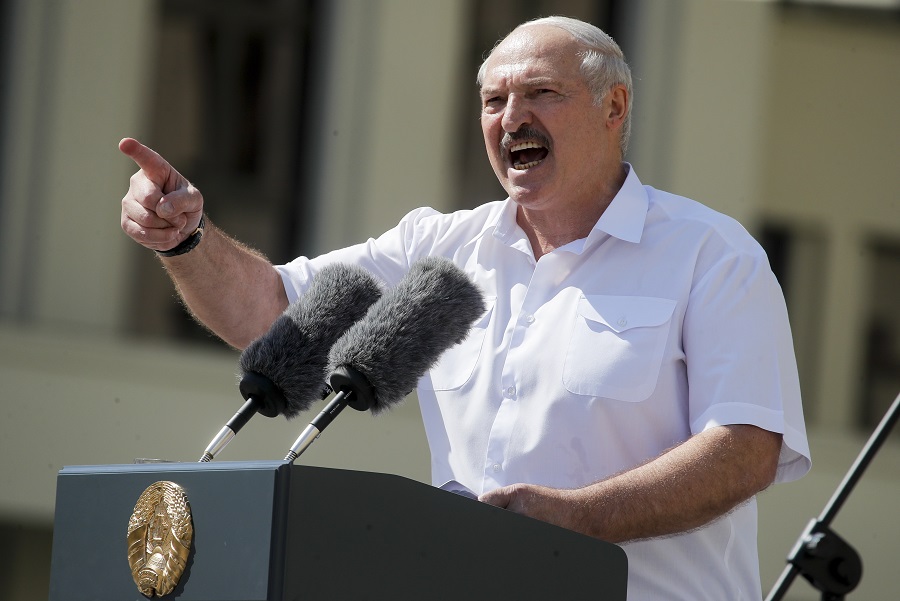 Σολτς: Δικτάτορας ο πρόεδρος της Λευκορωσίας Αλεξάντερ Λουκασένκο