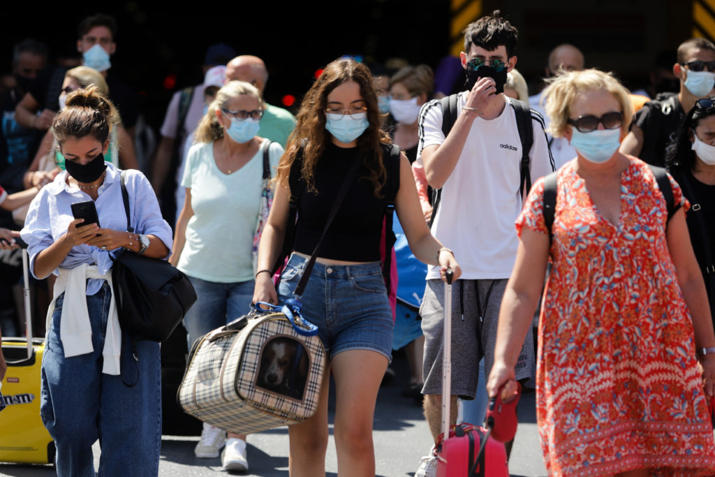 Η αποστομωτική απάντηση ενός νέου στον Μητσοτάκη: «Εμείς φταίμε, λοιπόν»