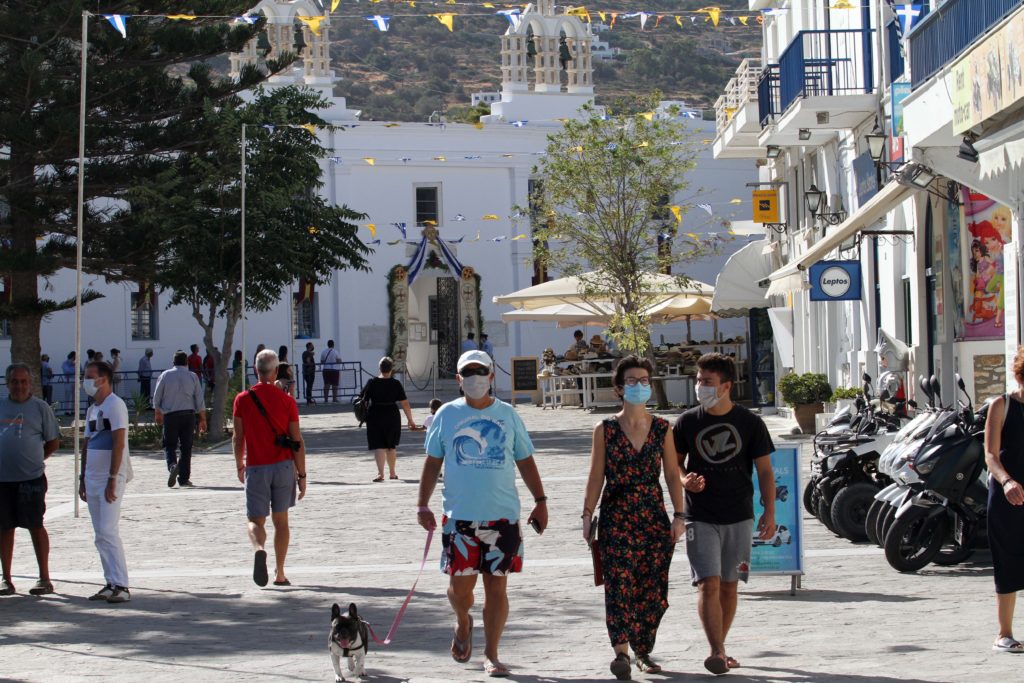 Ο δήμαρχος Πάρου αμφισβητεί την ιχνηλάτηση των κρουσμάτων κορονοϊού και ζητά αναλυτικά στοιχεία από τον Κικίλια