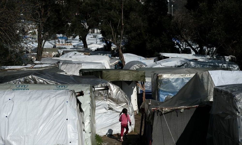 Τρία νέα κρούσματα κορονοϊού στο ΚΥΤ της ΒΙΑΛ