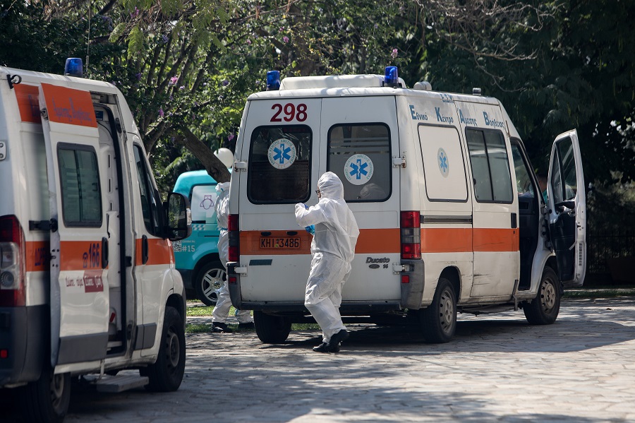 Από την Κάλυμνο στο Ηράκλειο Κρήτης σε ειδική κάψουλα ανήλικος κρούσμα κορονοϊού