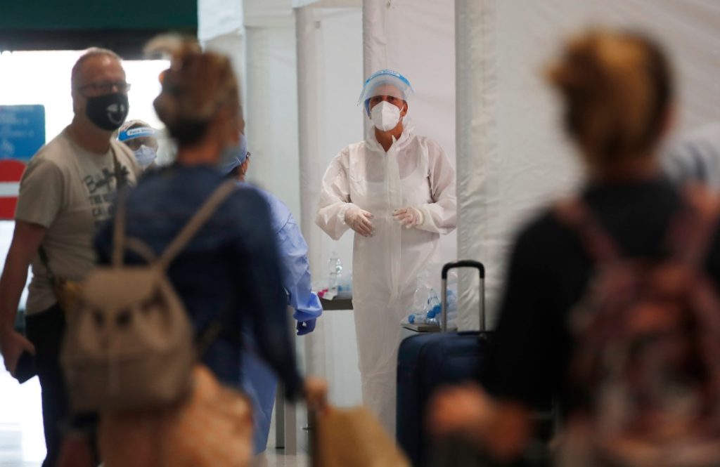 Ιταλία: Ανοδική πορεία των ημερήσιων κρουσμάτων – 845 νέα το τελευταίο 24ωρο