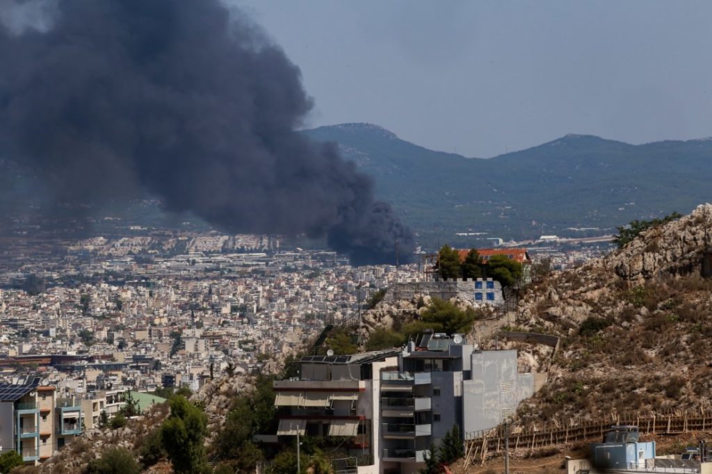 Αντικαρκινική Εταιρεία: Καρκινογόνο το τοξικό νέφος στη Μεταμόρφωση