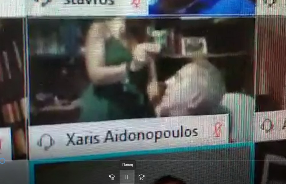 Live ξεμάτιασμα σε αντιδήμαρχο της Θεσσαλονίκης κατά τη διάρκεια τηλεδιάσκεψης (Video)
