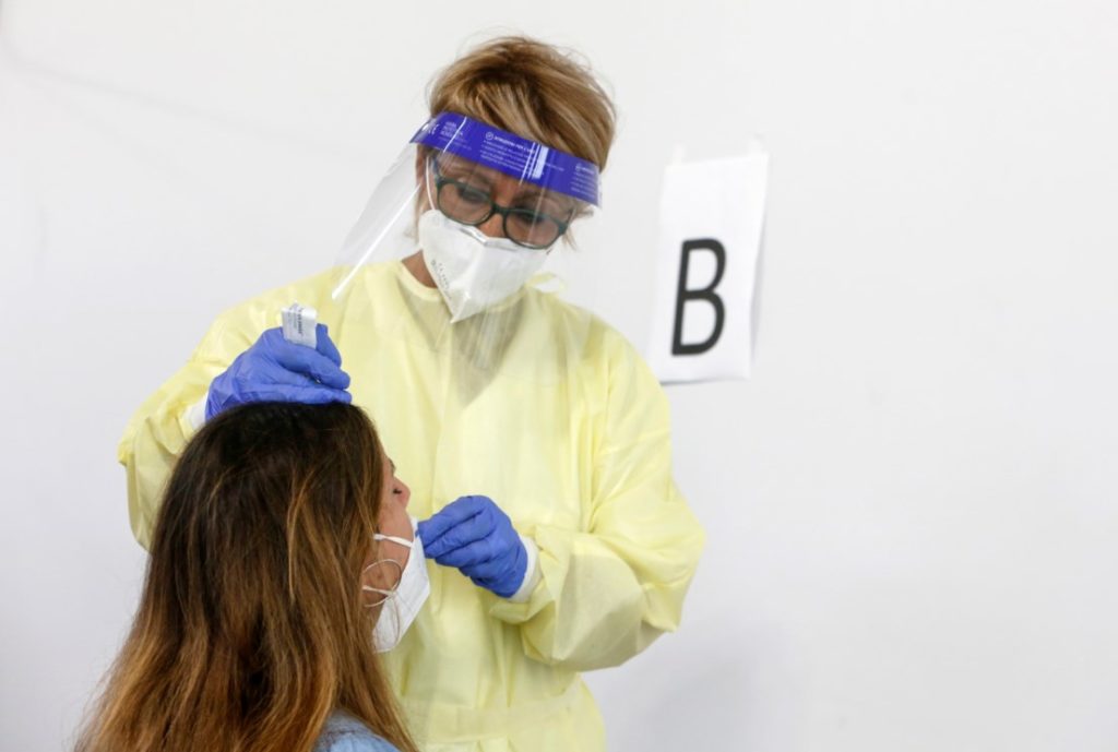 Ιταλία: Ανησυχητική αύξηση των κρουσμάτων κορονοϊού – 1.367 νέα και 13 νεκροί