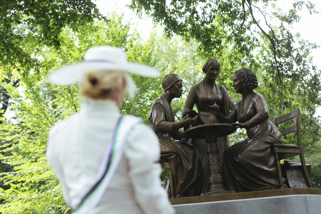 Μνημείο για τρεις πρωτοπόρους των δικαιωμάτων των γυναικών στο Central Park της Νέας Υόρκης