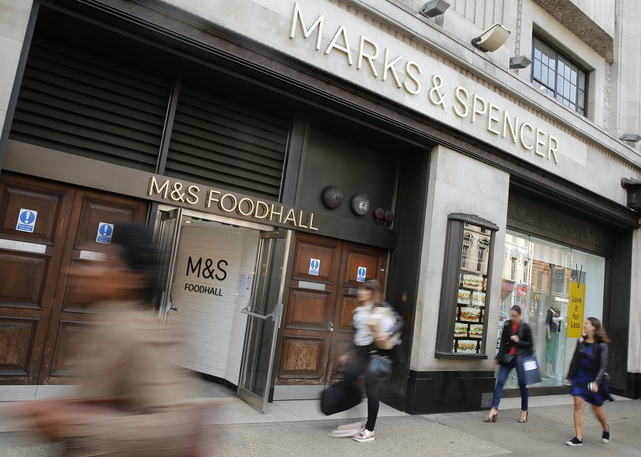 Τα Marks and Spencer καταργούν 7000 θέσεις εργασίας