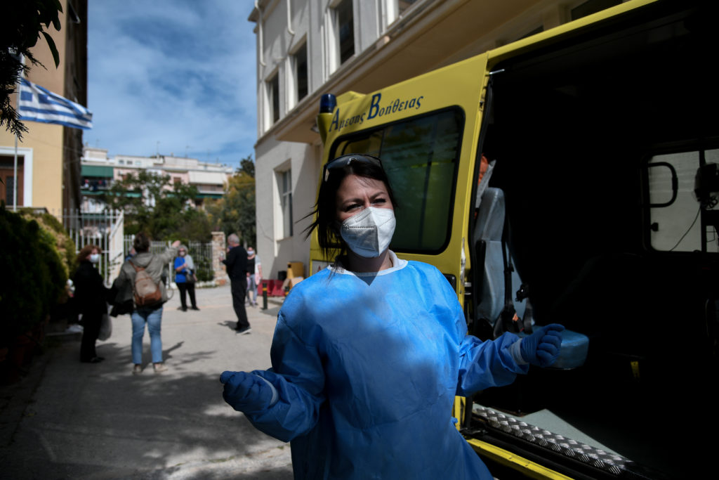 Κορονοϊός: Κατέληξαν δύο ακόμη ασθενείς – Στους 271 οι θάνατοι στη χώρα μας