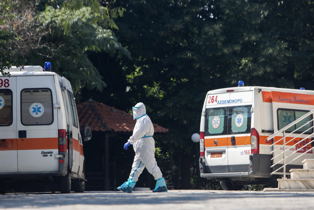 Κορονοϊός: Δύο ακόμα θάνατοι, το Σάββατο κατέληξαν 9 ασθενείς – Συνολικά 340