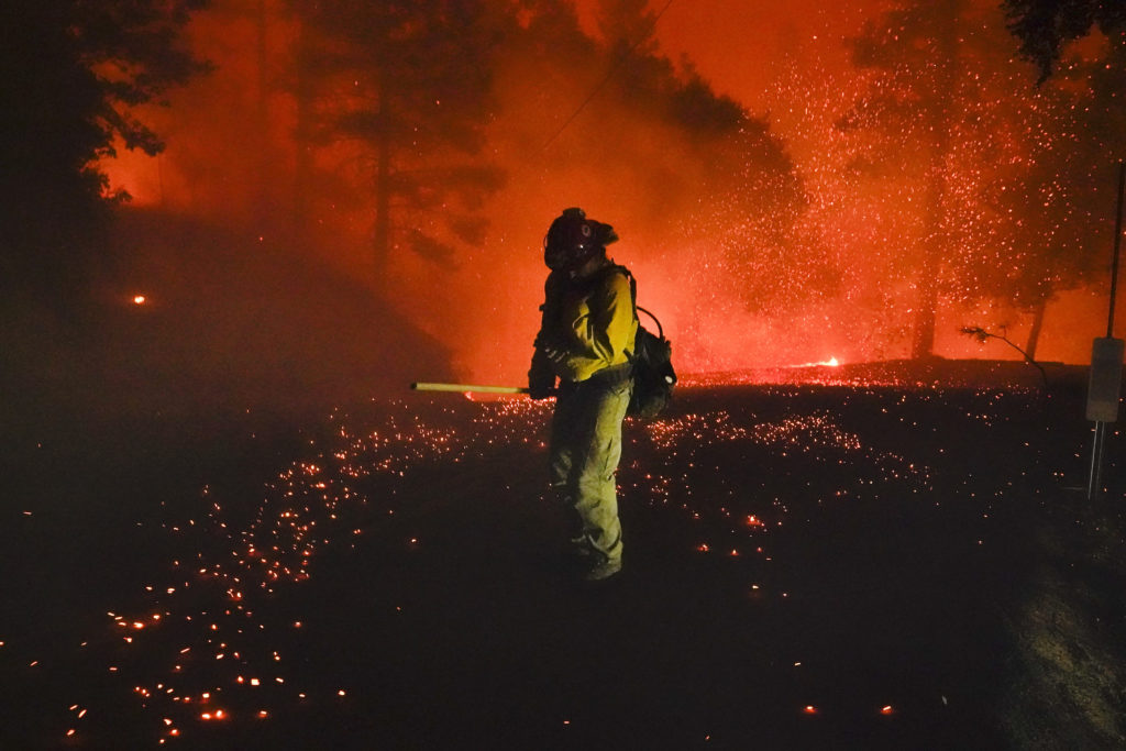 ΗΠΑ: Μαίνονται οι πυρκαγιές στην Καλιφόρνια: Σε κατάσταση έκτακτης ανάγκης 5 κομητείες – Στους 8 οι νεκροί (Photos)