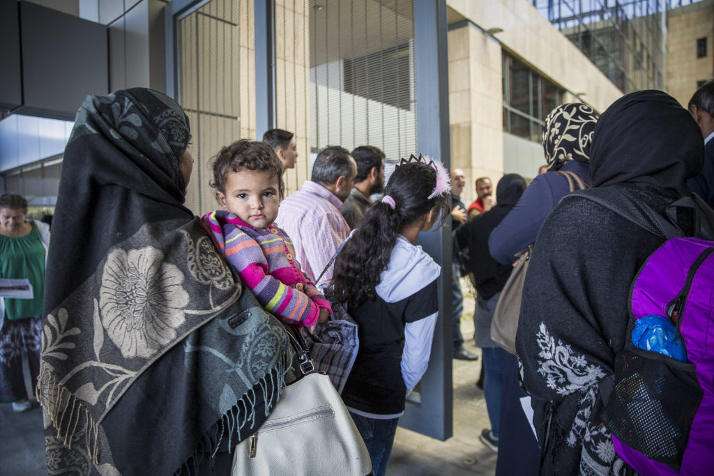 Έντονη ανησυχία από τη διασπορά του κορονοϊού στις κλειστές δομές