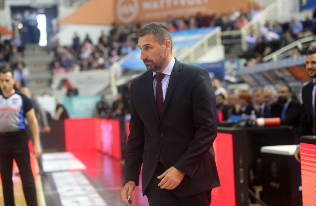 Μυκονιάτης: «Έτσι είδα Ολυμπιακό και Παναθηναϊκό»