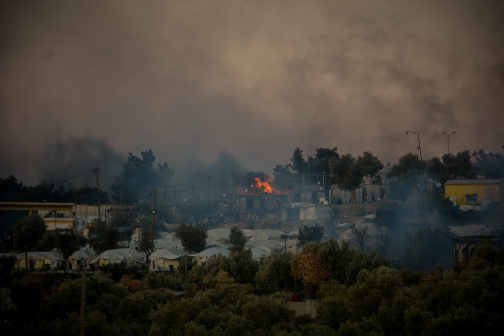 Ευρωπαία Επίτροπος για Μόρια: Χρηματοδότηση για άμεση μεταφορά 400 ασυνόδευτων παιδιών στην ενδοχώρα