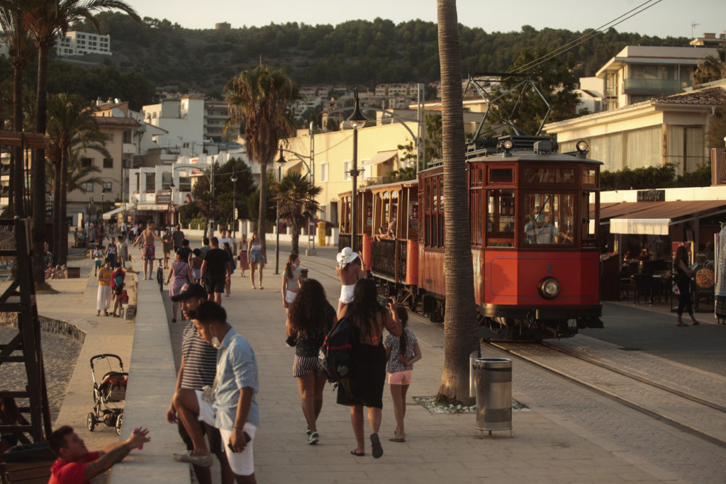 Σε απομόνωση οι κάτοικοι τεσσάρων συνοικιών της Πάλμα δε Μαγιόρκα λόγω αύξησης των κρουσμάτων κορονοϊού