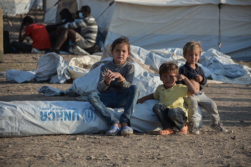 Κραυγή 169 Ευρωβουλευτών υπέρ της Ελλάδας: Αποσυμφόρηση με μετεγκατάσταση των άστεγων της Μόριας, τώρα!