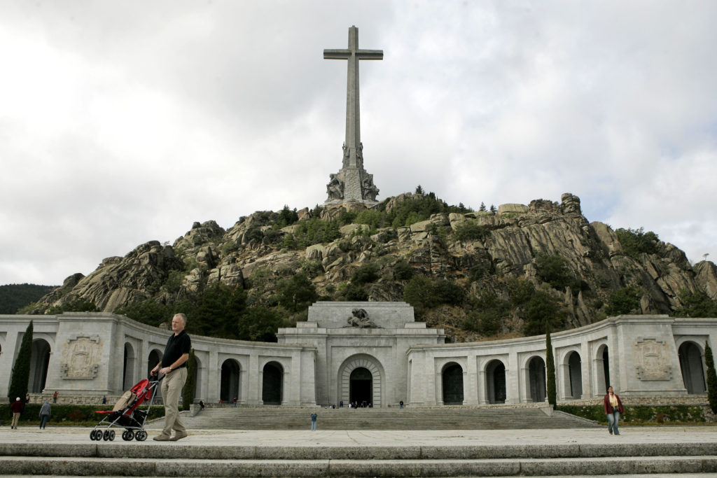 Ισπανία: Το μνημείο της «Κοιλάδας των Πεσόντων» θα μετατραπεί σε νεκροταφείο