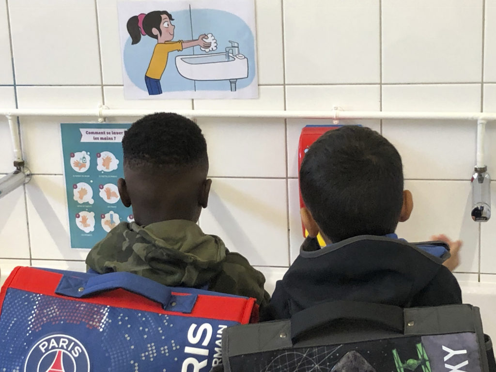 Γαλλία-Κορονοϊός: Συρροές κρουσμάτων σε σχολές – Έκλεισαν 81 σχολεία