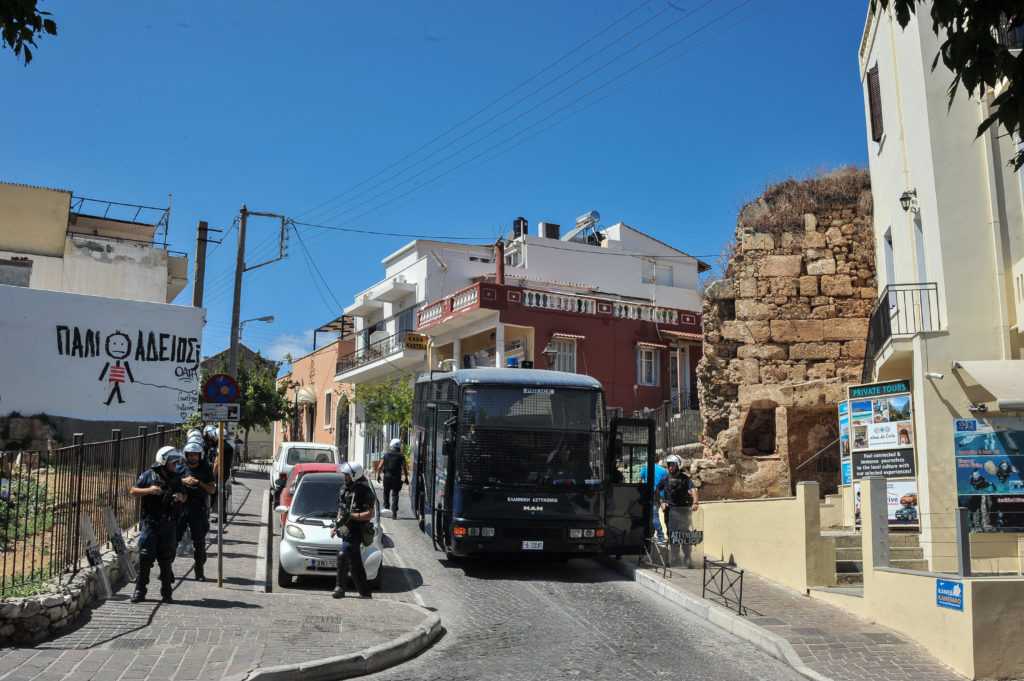 Ούτε η ίδια η αστυνομία δεν θέλει να φυλάει τη Rosa Nera – Επιστολή – «χαστούκι» στον Χρυσοχοΐδη από την αστυνομία Χανίων