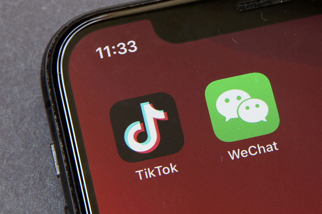 Ο Τραμπ απαγορεύει TikTok και WeChat