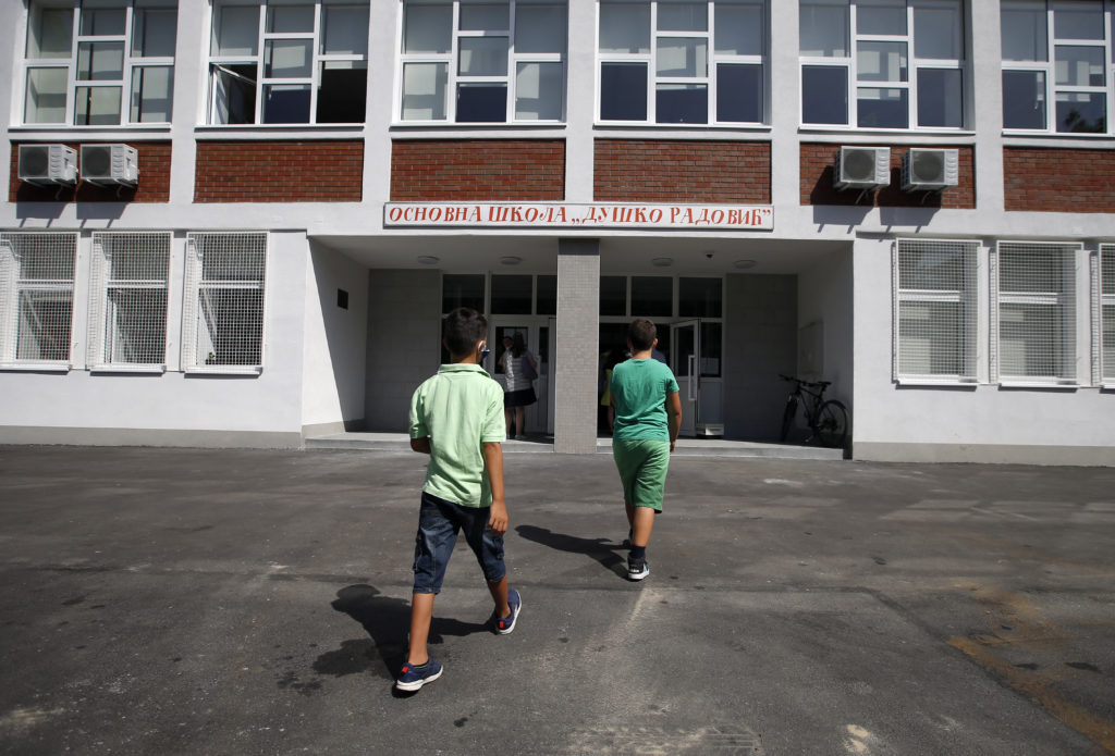 Σερβία: Νέα μέτρα στις πύλες εισόδου – 79 κρούσματα σε σχολεία μέσα σε δύο εβδομάδες