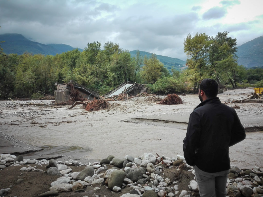 Νέα «έκπληξη» από Ιανό, πορεία από το απόγευμα προς την Κρήτη – Η πρόγνωση για Αττική (Video)