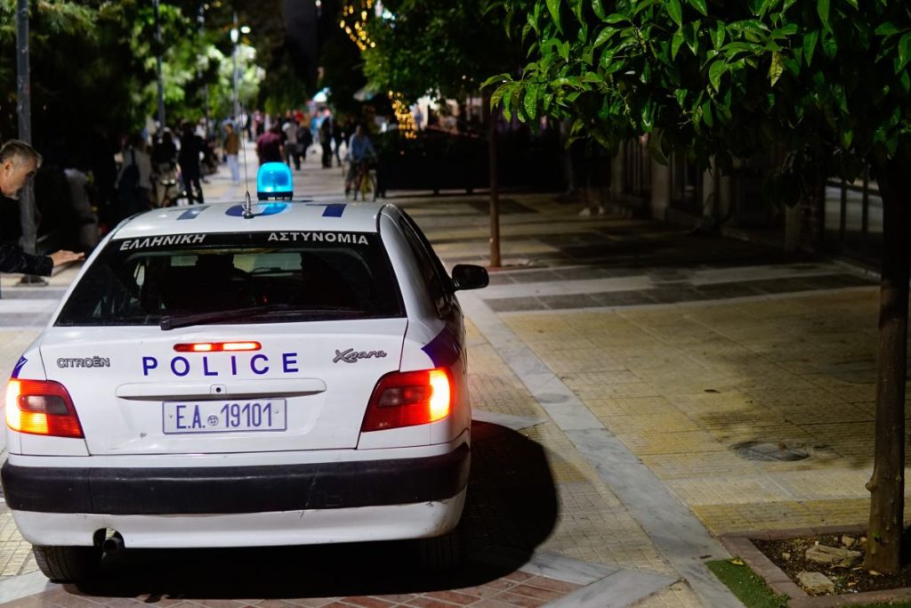 Κορονοϊός: Αυτό θα είναι το ηχητικό της αστυνομίας για τον συνωστισμό στις πλατείες