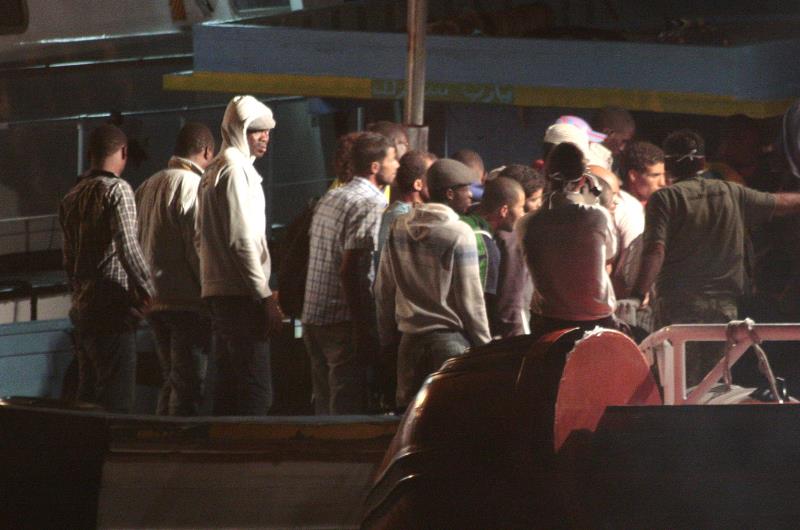 Tουλάχιστον 15 μετανάστες πνίγηκαν σε ναυάγιο στα ανοιχτά των λιβυκών ακτών