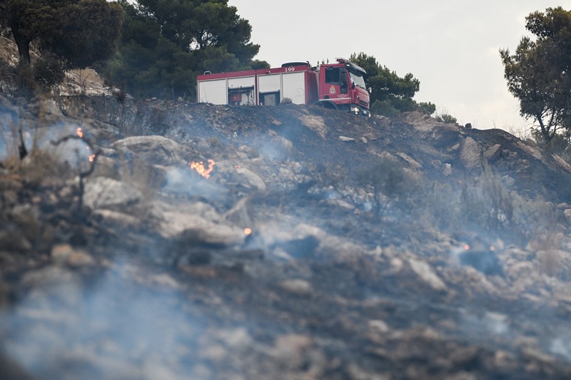 Δυτικό Μέτωπο: Βαρύτατες ευθύνες Πατούλη και ΕΣΔΝΑ για τη φωτιά στο ΧΥΤΑ Φυλής και το τοξικό νέφος