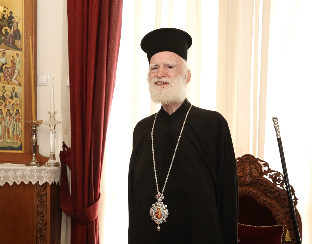 Αρχιεπίσκοπος Κρήτης: Παραμένει διασωληνωμένος, αρνητικός σε κορονοϊό