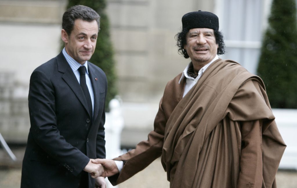 Υπό επίσημη έρευνα ο Σαρκοζί για το σκάνδαλο χρηματοδότησης από τον Καντάφι