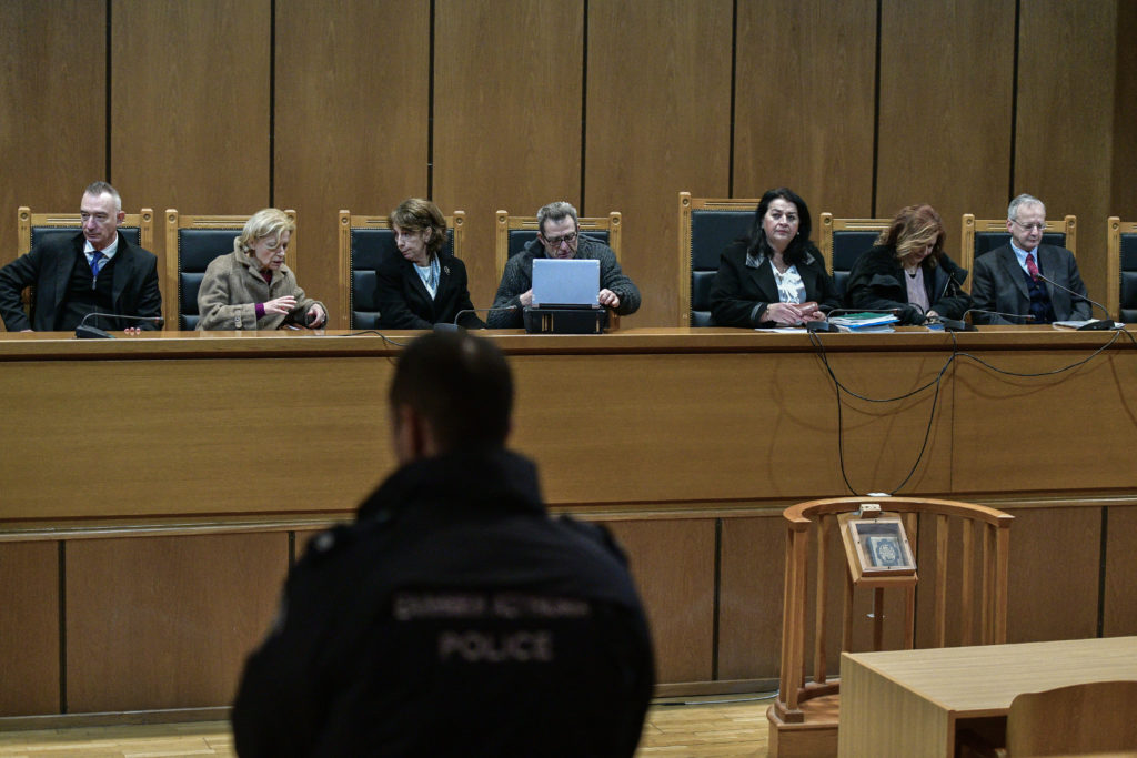 Δίκη Χρυσής Αυγής: Δικαίωση για τα θύματα η συνολική καταδίκη