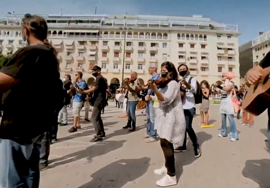 Θεσσαλονίκη: Οι καλλιτέχνες ζητούν «Mία ευκαιρία στην Τέχνη» (Video)