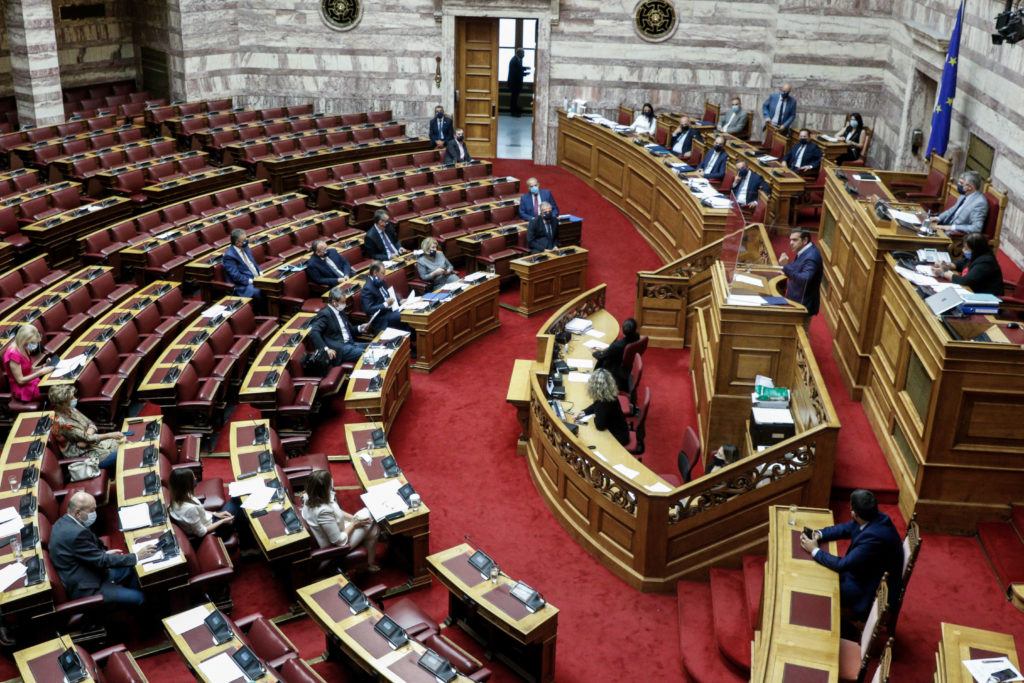 Αντίδραση ΣΥΡΙΖΑ για την επιστολική ψήφο στη Βουλή