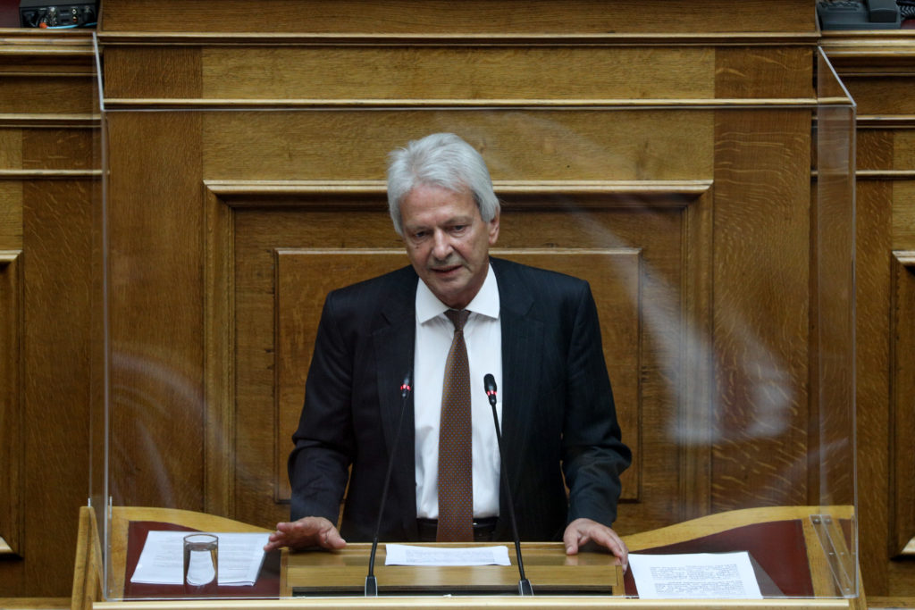 Βουλευτής της Ελληνικής Λύσης τάχθηκε κατά του ρατσισμού!