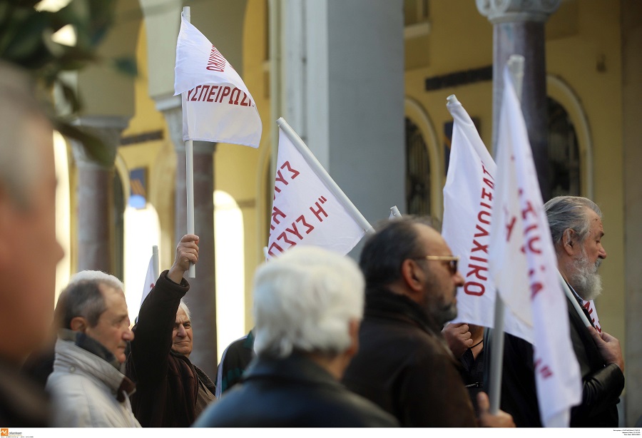 Για εμπαιγμό κατηγορούν τον Γιάννη Βρούτση οι συνταξιούχοι