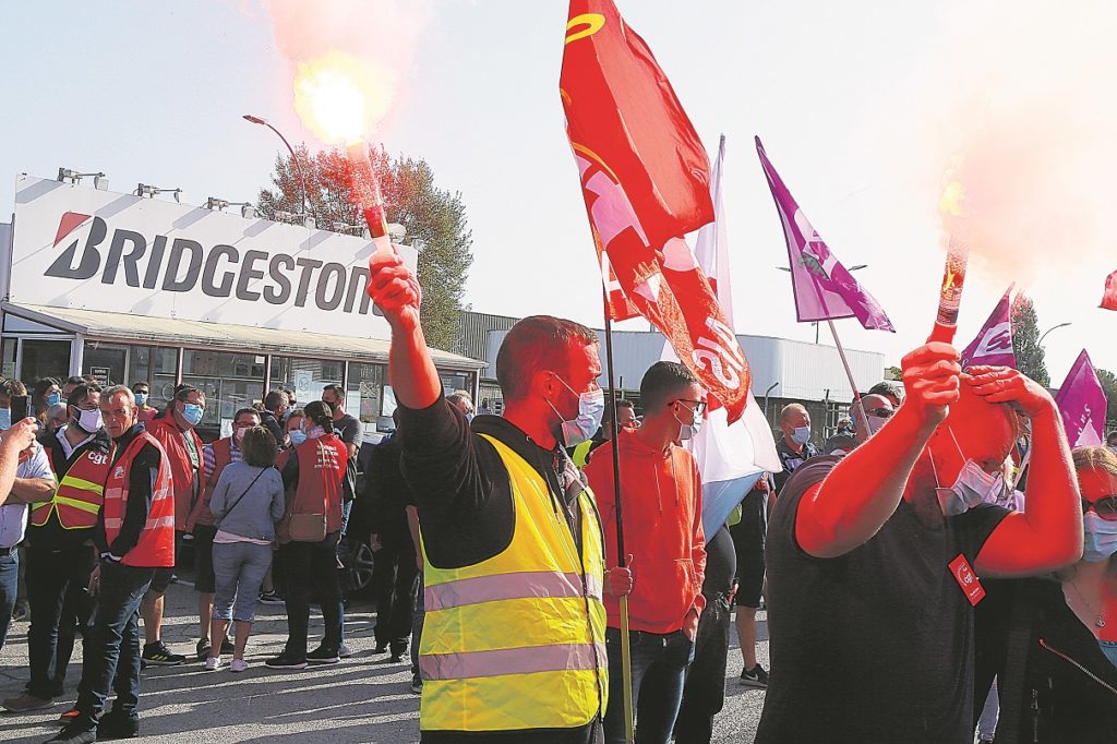 Το εργοστάσιο φεύγει, οι ακροδεξιοί έρχονται