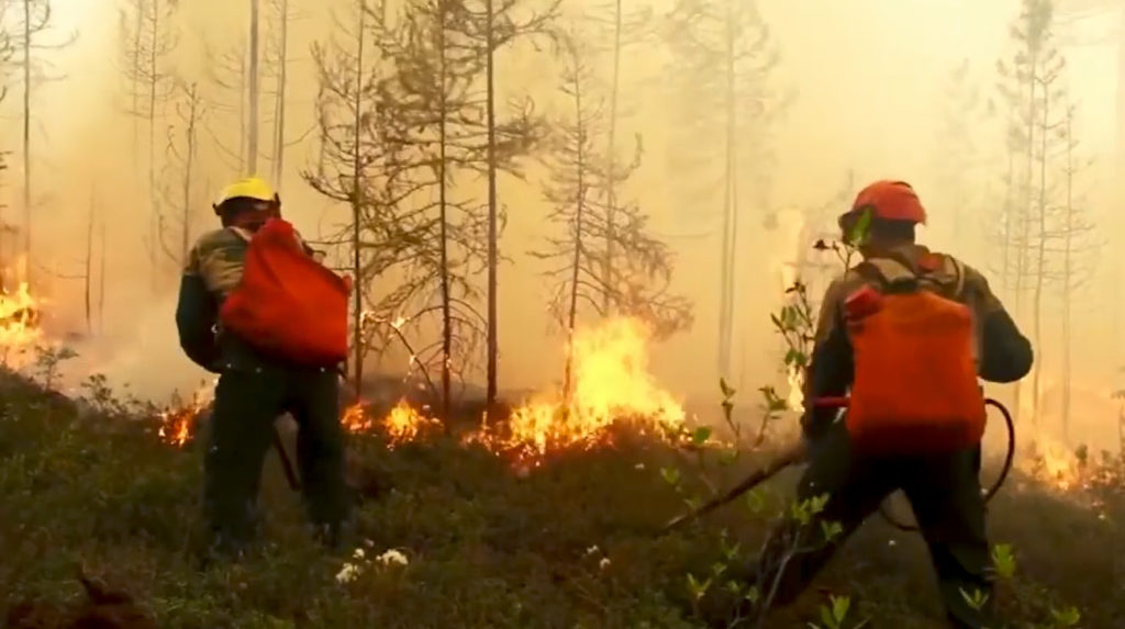 Ρωσία: Εκκενώθηκαν πάνω από 10 χωριά μετά από φωτιά σε πυρομαχικά (Video)