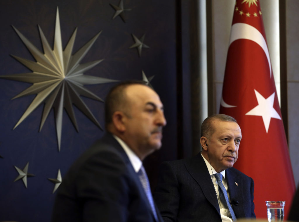 O Αντώναρος απαντά σε όσους βλέπουν «αδύναμη» την Τουρκία