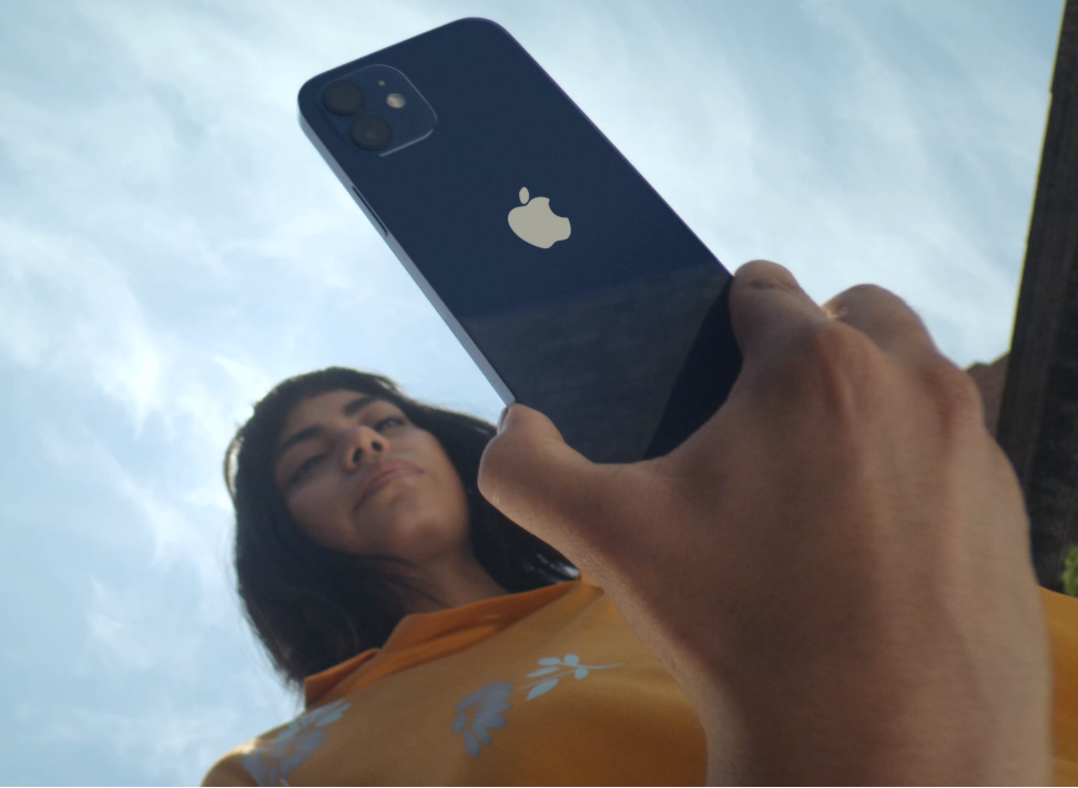 Η Apple παρουσίασε το νέo iPhone 12 με 5G (Video)
