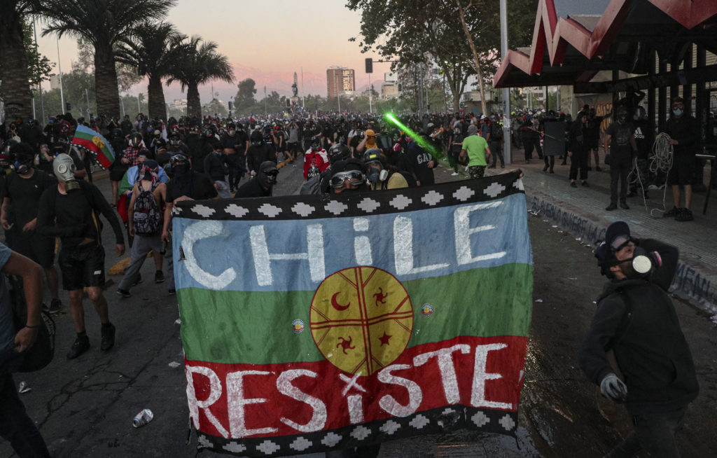 Χιλή: Η αστυνομία ετοιμάζεται να αναπτύξει ισχυρές δυνάμεις στην επέτειο του ξεσπάσματος μαζικών κινητοποιήσεων
