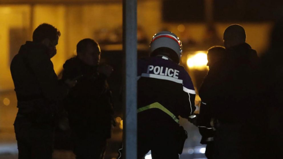 Γαλλία: Εννιά συλλήψεις για την φρικτή δολοφονία του καθηγητή ιστορίας