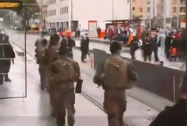 Γαλλία-Λυόν: Αστυνομική επιχείρηση σε εξέλιξη στον σιδηροδρομικό σταθμό (Video)