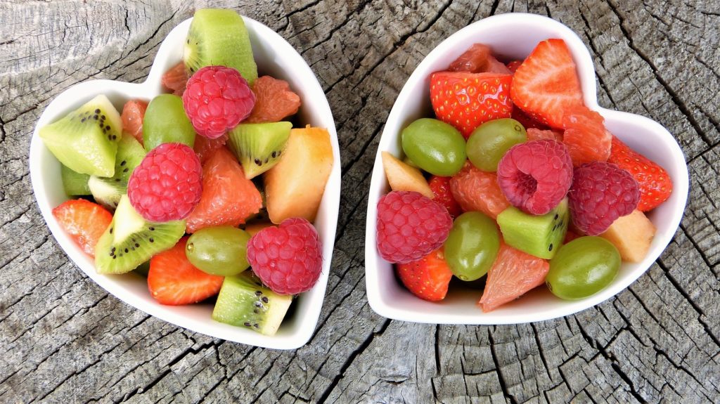 Φρούτα και λαχανικά με τα περισσότερα και τα λιγότερα φυτοφάρμακα
