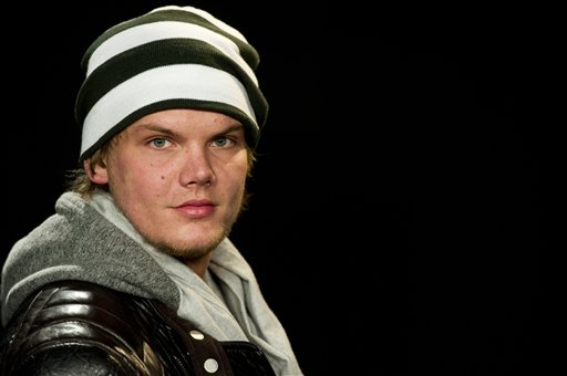 Με σπασμένο γυαλί φέρεται να αυτοκτόνησε ο Avicii